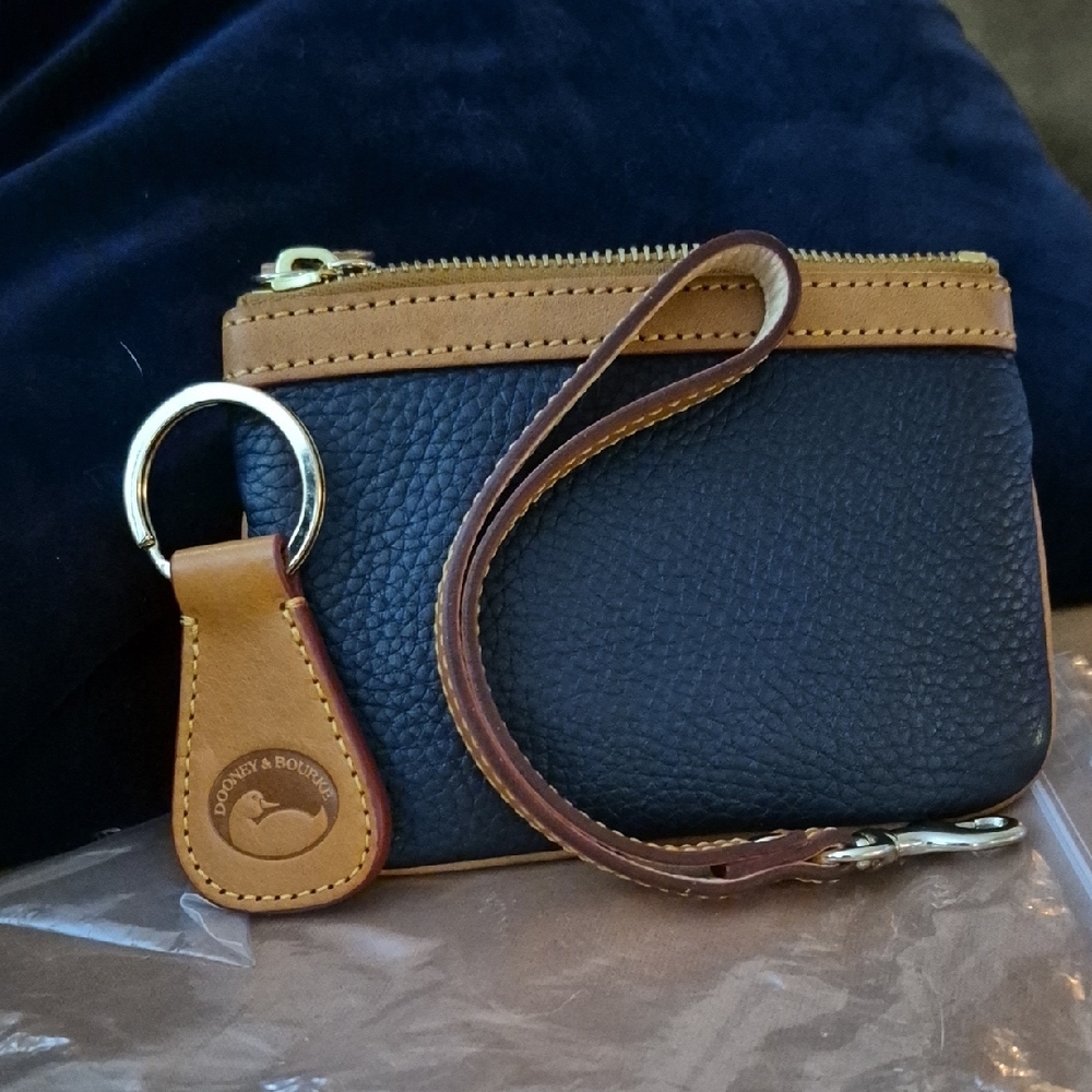 Dooney & Bourke Navy Blue & Tan Leather Coin Pouch/SM Wrislet & Key Ring EUC - Picture 3 of 7